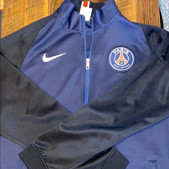 EUC Paris Saint-Germain warm up fan jacket - Picture 5 of 9
